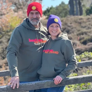 Hoodie LUCA „barfuss am Strand“ in khaki (unisex)